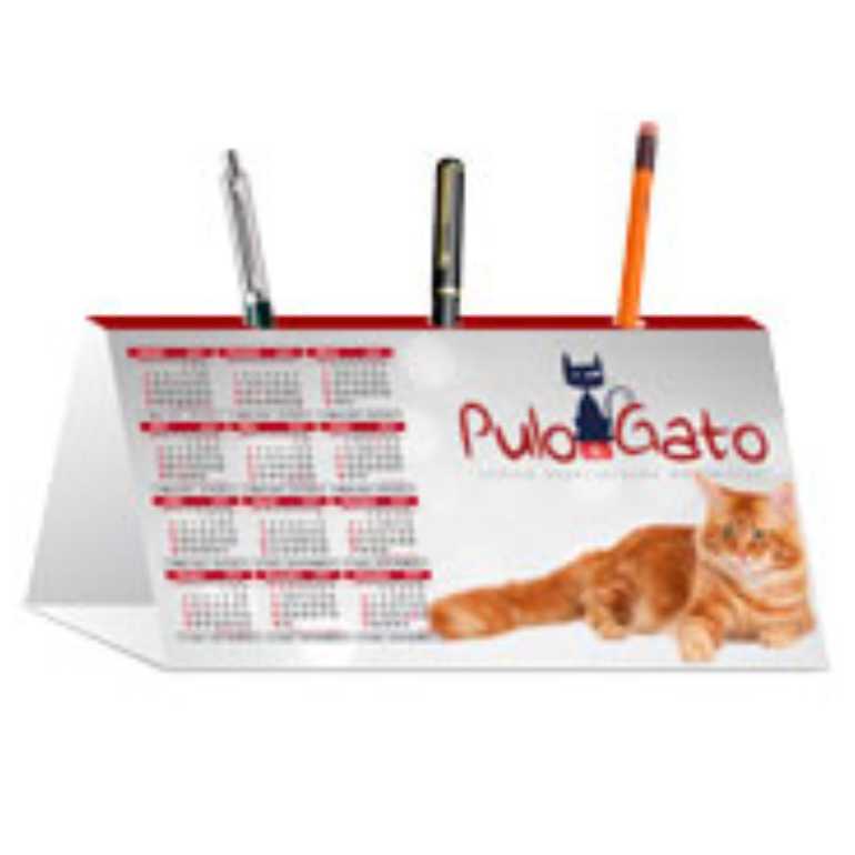 CALENDÁRIO DE MESA PORTA CANETA COUCHÊ BRILHO 250g VERNIZ UV TOTAL FR 
